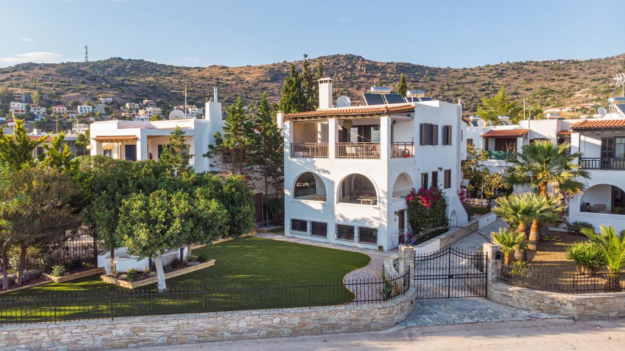 Alkis Guest House By Aegiankazarte Kapotidhes Exterior photo