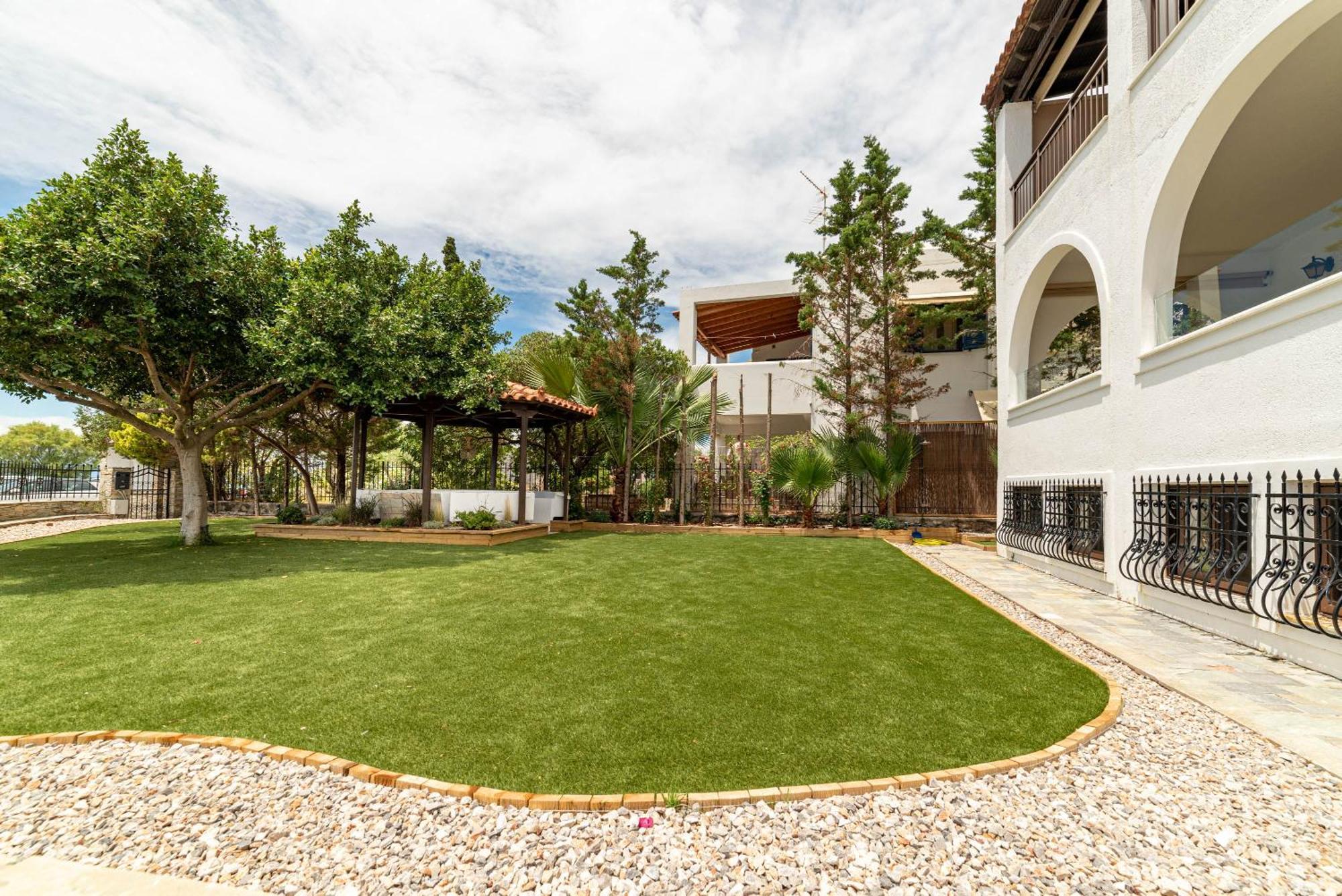 Alkis Guest House By Aegiankazarte Kapotidhes Exterior photo